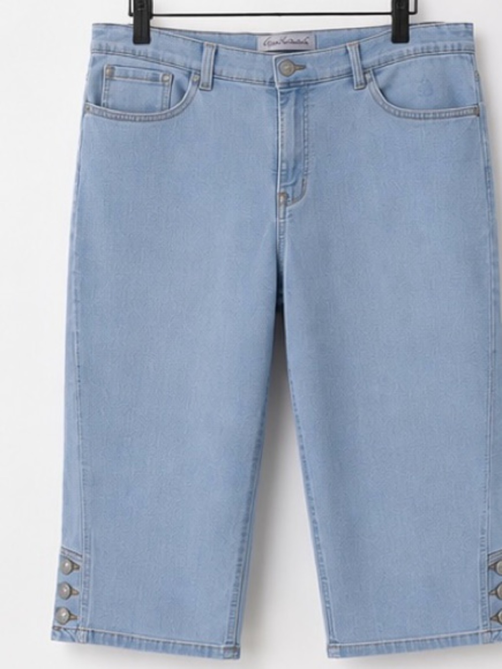 Gloria Vanderbilt Light Blue Cropped Bermuda Jeans